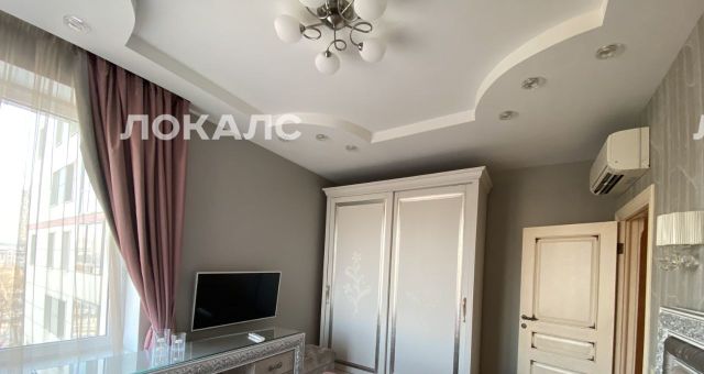 Сдаю 4к квартиру на улица Мичуринский проспект Олимпийская деревня, 1к1, метро Озёрная, г. Москва