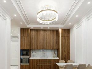 Трешка около метро Улица 1905 года