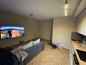 3-комнатная квартира: Коммунарка, Фитарёвская улица, 17 (57 м²)