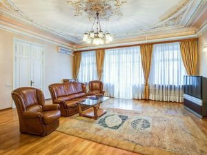 3-комнатная квартира: Санкт-Петербург, 2-я Советская улица, 10Б (137 м²)