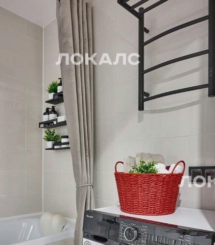 Аренда 3-комнатной квартиры на 1к3, метро Мякинино, г. Москва