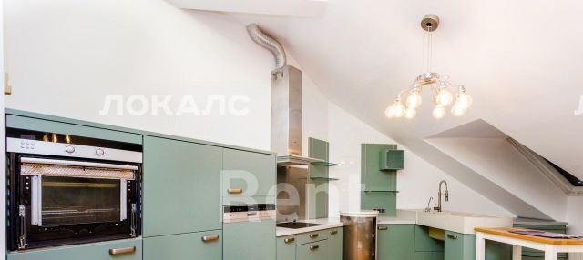 Сдается 4-комнатная квартира на Никитский бульвар, 15/16, метро Тверская, г. Москва