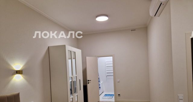 Сдается двухкомнатная квартира на Серебрянический переулок, 8, метро Чкаловская, г. Москва