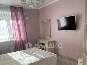 2-к кв. Новосибирская область, Новосибирск Закаменский мкр, 20/2 (63.0 м²)