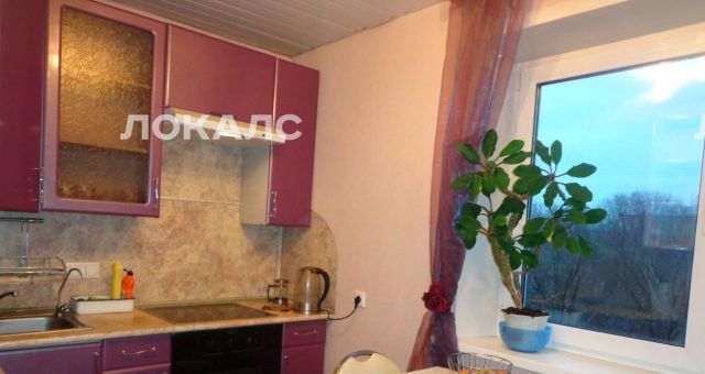 Сдается трехкомнатная квартира на улица Довженко, 6, метро Минская, г. Москва