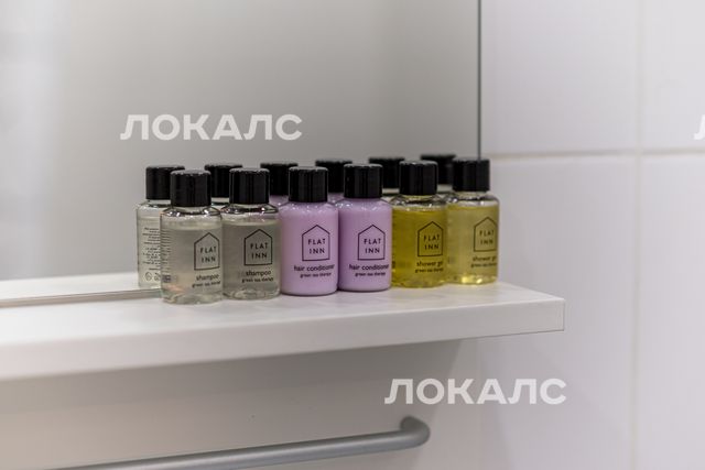 Сдаю двухкомнатную квартиру на г Москва, ул Мосфильмовская, д 74, метро Раменки, г. Москва