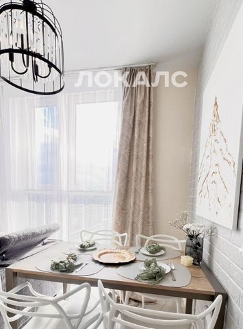 Сдаю трехкомнатную квартиру на улица Татьянин Парк, 17к2, метро Солнцево, г. Москва