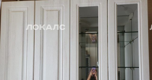 Аренда трехкомнатной квартиры на Комсомольский проспект, 19, метро Спортивная, г. Москва