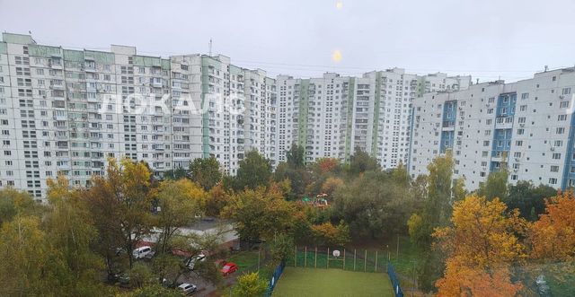 Сдаю 1к квартиру на улица Исаковского, 2К1, метро Мякинино, г. Москва