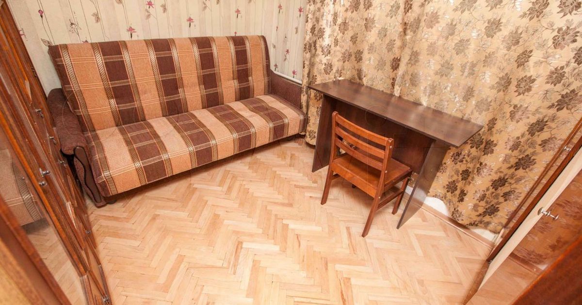 Комната в наем. Сдам комнату в спб. Комната в коммуналке. Ленинская комната. Сдам комнату спб.