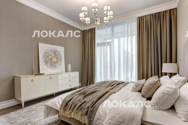 Снять четырехкомнатную квартиру на Садовническая улица, 57С1, метро Третьяковская, г. Москва
