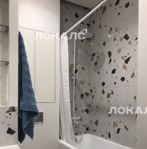 Сдам трехкомнатную квартиру на Мосфильмовская улица, 98к1, г. Москва