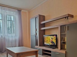 2-к кв. Москва Осенний бул., 18К2 (50.2 м²)