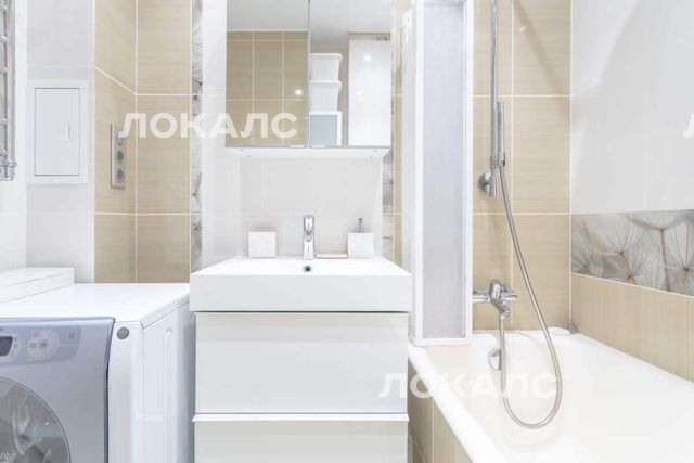 Снять 1-комнатную квартиру на г Москва, 4-й Сыромятнический пер, д 3/5 стр 3, метро Курская, г. Москва