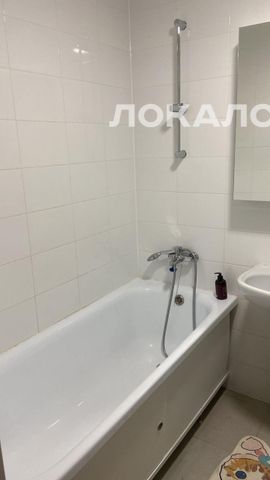 Аренда 2х-комнатной квартиры на г Москва, Кронштадтский б-р, д 8 к 1, метро Водный стадион, г. Москва