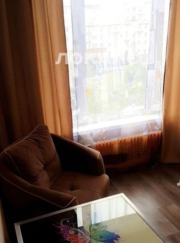 Сдаю 3к квартиру на Смоленский бульвар, 6-8, метро Смоленская (Арбатско-Покровская линия), г. Москва