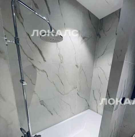 Сдается трехкомнатная квартира на площадь Курского Вокзала, 1, метро Курская, г. Москва