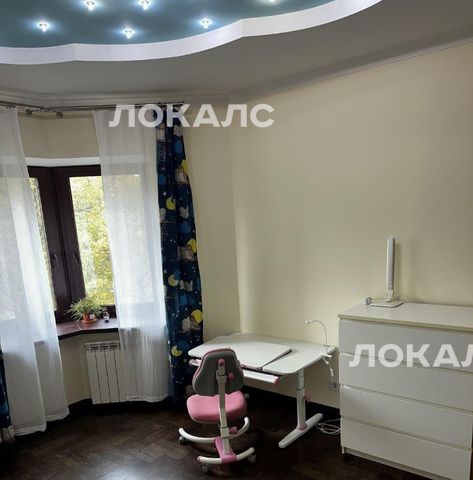 Сдам 4к квартиру на переулок Токмаков, 12/20, метро Комсомольская, г. Москва