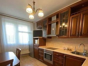 3-к кв. Москва ул. Генерала Белобородова, 32 (80.0 м²)