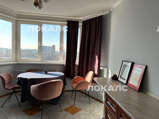 Сдаю трехкомнатную квартиру на г Москва, ул 13-я Парковая, д 28 к 1, метро Первомайская, г. Москва