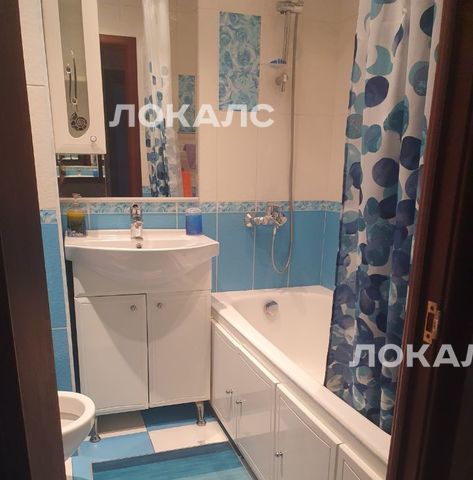 Сдаю однокомнатную квартиру на улица Исаковского, 20К1, метро Строгино, г. Москва