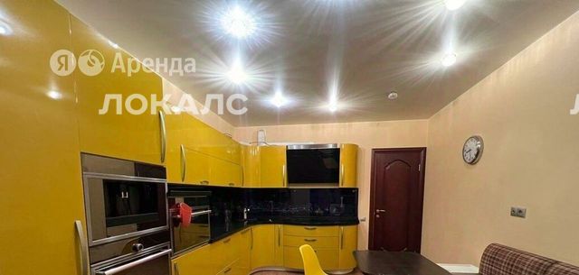 Сдаю 2к квартиру на улица Красного Маяка, 22к3, метро Пражская, г. Москва