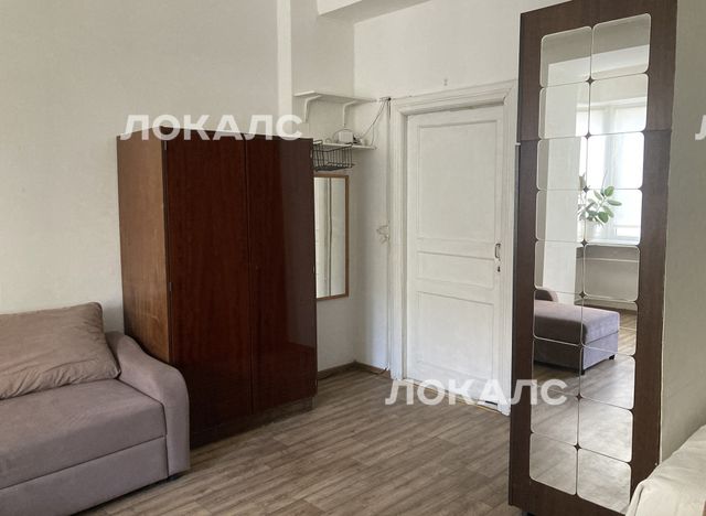 Сдаю комнату на г Москва, ул Усачёва, д 29 к 7, метро Спортивная, г. Москва