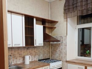 2-х комнатная квартира Острякова