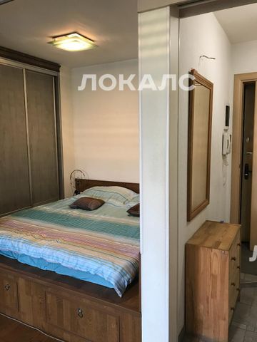 Снять 1-комнатную квартиру на г Москва, ул Усачёва, д 40, метро Спортивная, г. Москва