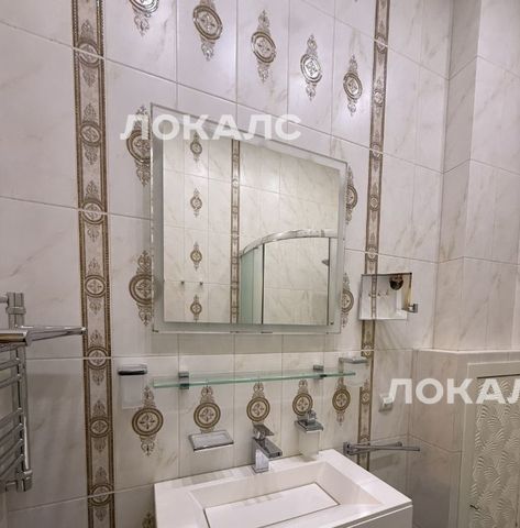 Сдаю двухкомнатную квартиру на Садовая-Триумфальная улица, 4/10, метро Менделеевская, г. Москва