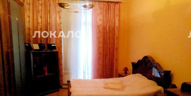 Сдаю 3-комнатную квартиру на улица Маршала Бирюзова, 2, метро Октябрьское поле, г. Москва