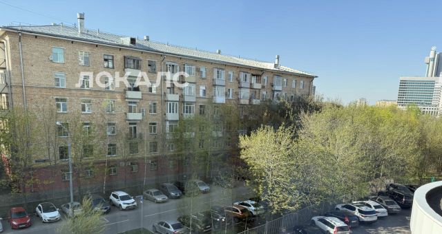 Сдам трехкомнатную квартиру на проспект 60-летия Октября, 8, метро Академическая, г. Москва