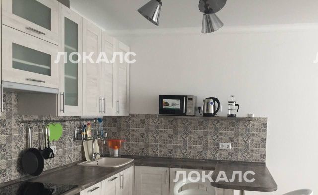 Сдаю 3х-комнатную квартиру на улица Саларьевская, 8к3, метро Филатов Луг, г. Москва