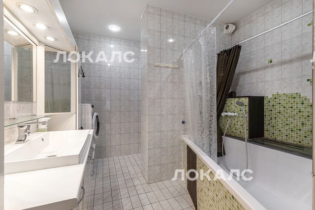 Сдаю 4к квартиру на г Москва, Кутузовский пр-кт, д 4/2, метро Выставочная, г. Москва