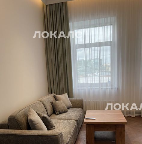 Снять 1-к квартиру на улица Петровка, 26С3, метро Охотный ряд, г. Москва