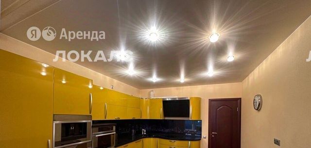 Сдается 2-комнатная квартира на улица Красного Маяка, 22к3, метро Пражская, г. Москва