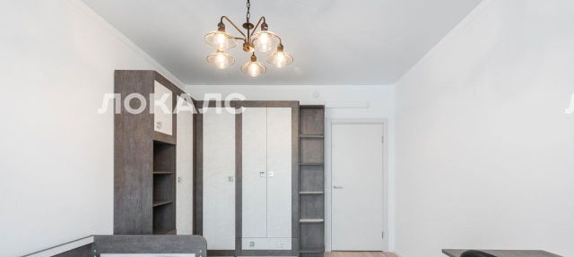 Снять трехкомнатную квартиру на улица Саларьевская, 8к3, метро Филатов Луг, г. Москва