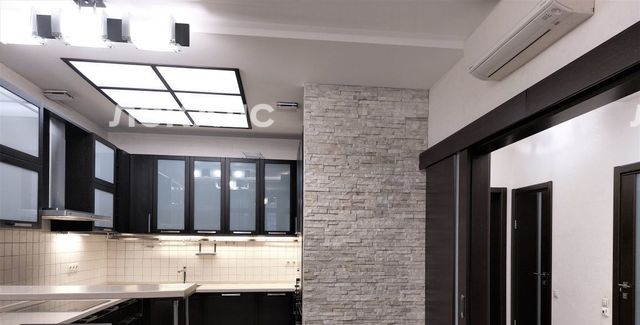 Сдаю 3-к квартиру на Рублевское шоссе, 109, метро Молодёжная, г. Москва