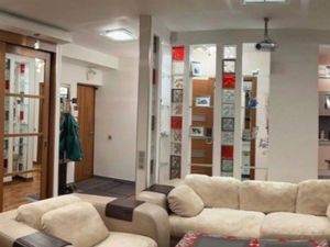 3-комнатная квартира: Москва, Сеславинская улица, 12с2 (83 м²)