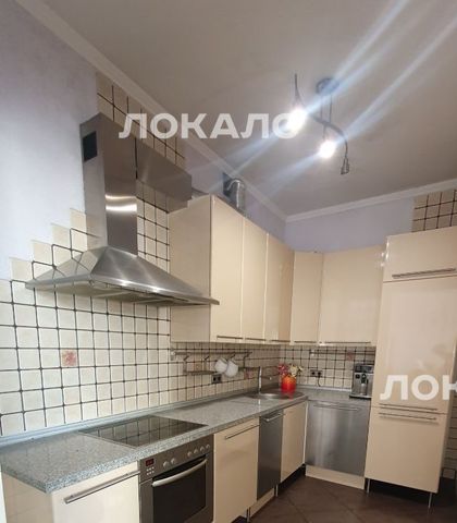 Сдаю 3х-комнатную квартиру на улица Строителей, 11К1, г. Москва