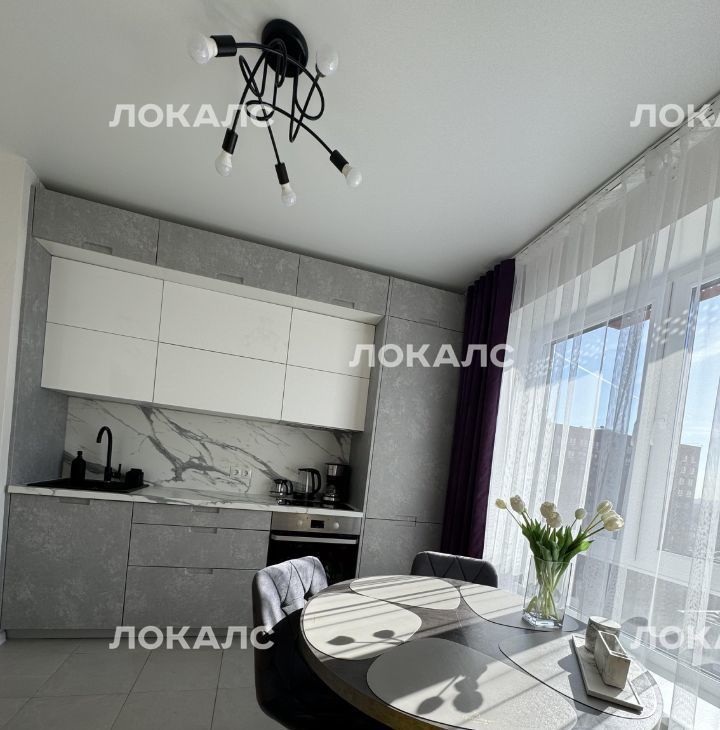 Сдается двухкомнатная квартира на 1к2, метро Строгино, г. Москва