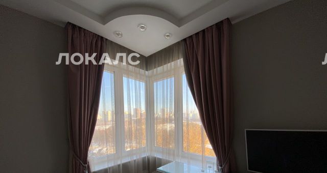 Сдам четырехкомнатную квартиру на улица Мичуринский проспект Олимпийская деревня, 1к1, метро Озёрная, г. Москва