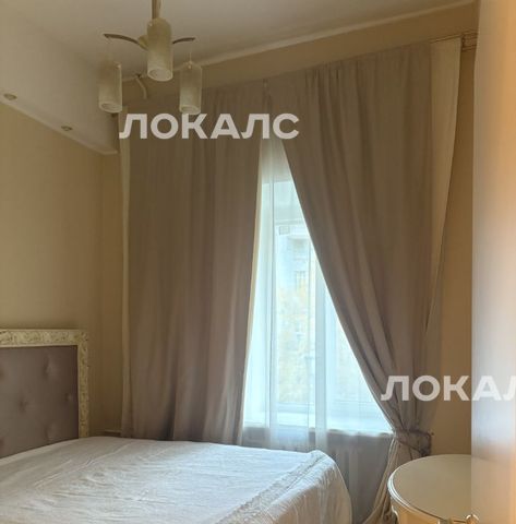 Сдам двухкомнатную квартиру на Вознесенский переулок, 16/4, метро Кузнецкий Мост, г. Москва