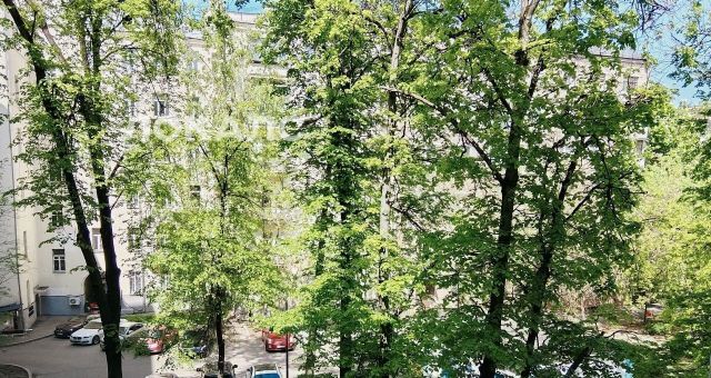 Аренда 4-к квартиры на Малая Бронная улица, 36, метро Пушкинская, г. Москва