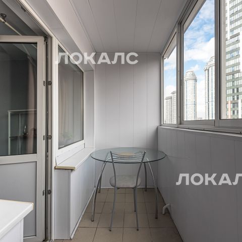Сдается двухкомнатная квартира на г Москва, ул Мосфильмовская, д 74, метро Раменки, г. Москва