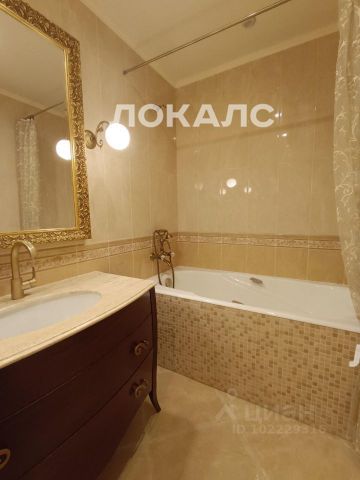 Сдаю 2-комнатную квартиру на проспект Буденного, 26к1, метро Соколиная Гора, г. Москва