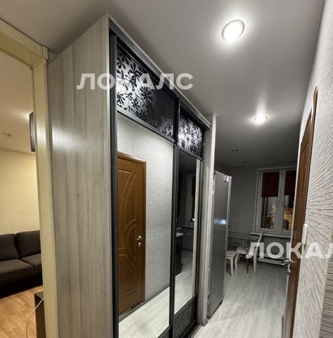 Сдам 1-комнатную квартиру на улица Земляной Вал, 41С1, метро Чкаловская, г. Москва