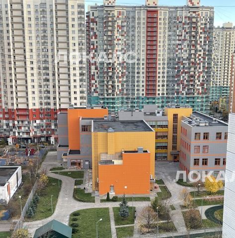 Аренда четырехкомнатной квартиры на Пятницкое шоссе, 23к1, метро Волоколамская, г. Москва