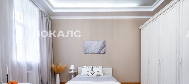 Аренда 3-комнатной квартиры на Хлебный переулок, 2/3С1, метро Кропоткинская, г. Москва