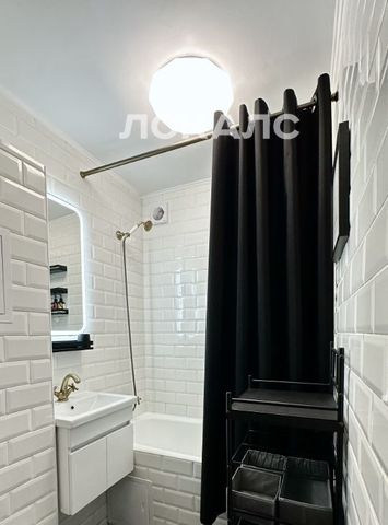 Снять 2-к квартиру на улица Бутырский Вал, 52, метро Новослободская, г. Москва